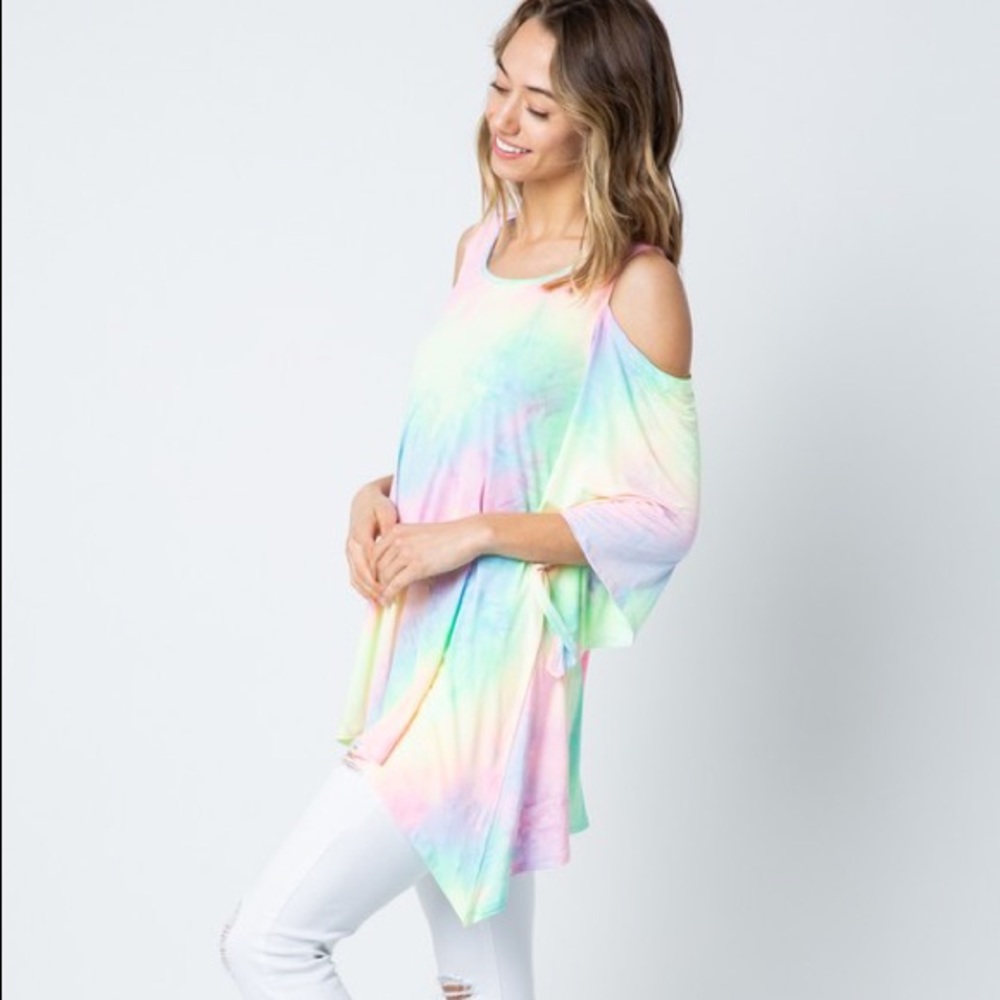 Tie dye cold shoulder top women’s plus size tops